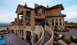 大连豪宅爆料事件视频播放,大连豪宅爆料视频引发热议